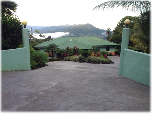 mountain view, near to the beach home, three bedroom real estate, home within private place