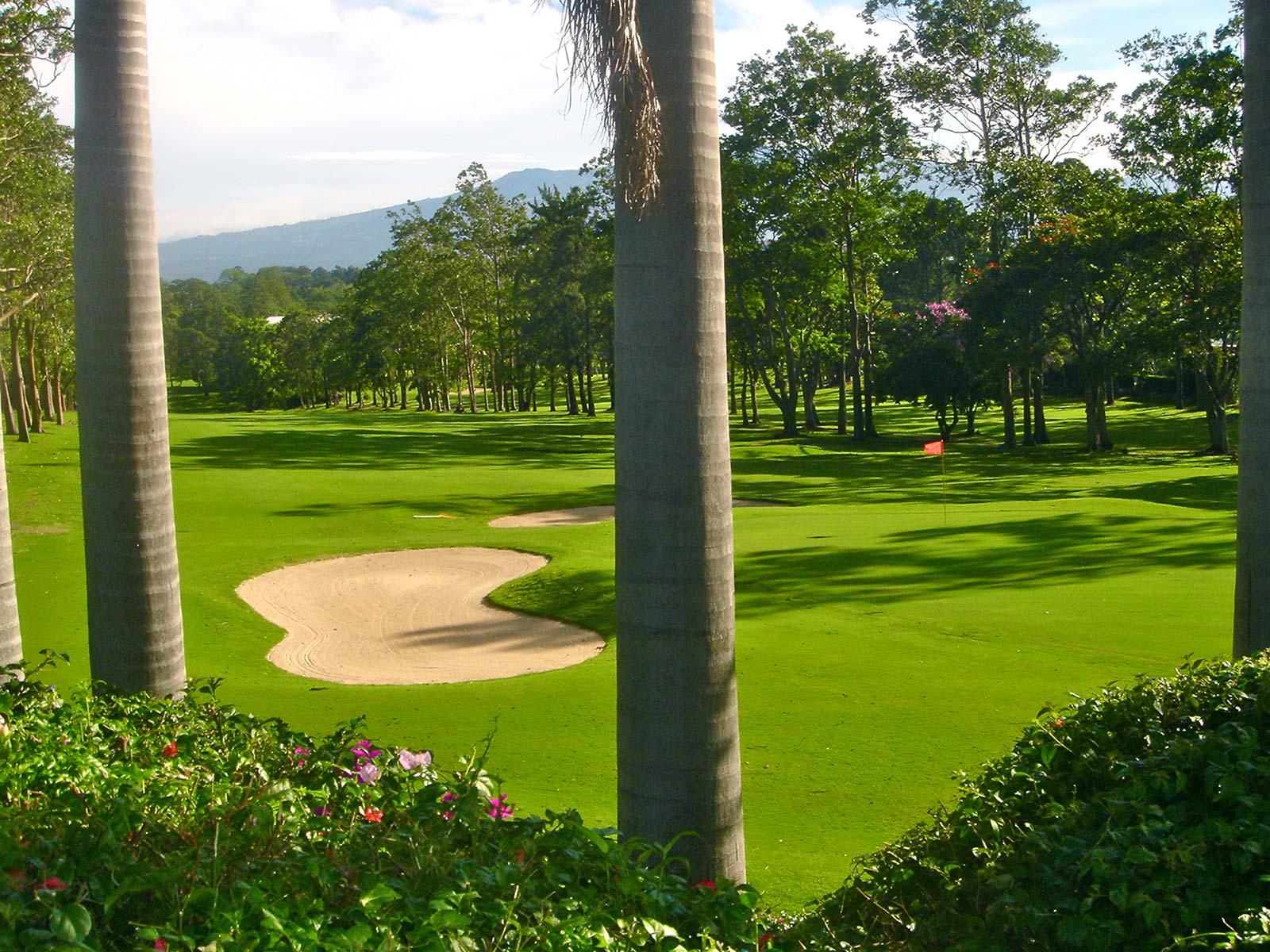 Costa Rica, Real Estate, Golf front, Home for sale, private pool, guest house, 7 bedrooms, 6 bathrooms, Cariari Golf Course, estate, golf properties, 9th hole view