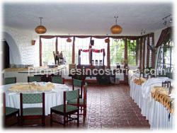 Bavarian house, business potential, fireplace, stables