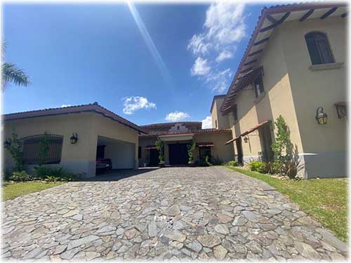 hacienda del sol, luxury living, santa ana, gated communities, spanish colonial style, homes, city properties