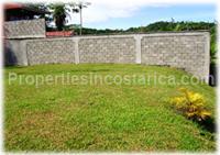 Beautifull land near the beach only 2 minutes to the beach, ready to be build in, flat property