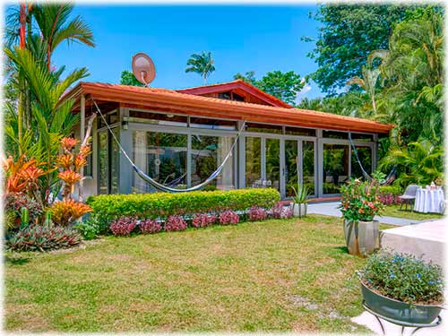 vacation properties, for rent, caribbean ocean, limon, beach, beach town, close to the beach, costa rica, furnished