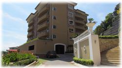 Escazu Costa Rica, Escazu real estate, Escazu condos for rent, panoramic view condos for rent, swimming pool, Escazu building