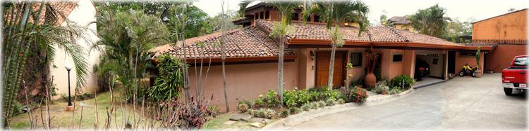 central valley homes, city homes, for sale, prime location homes, escazu real estate, pool, palm trees