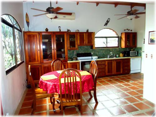 for sale, properties for sale, beach, central pacific, fully furnished, close to town, close to the beach
