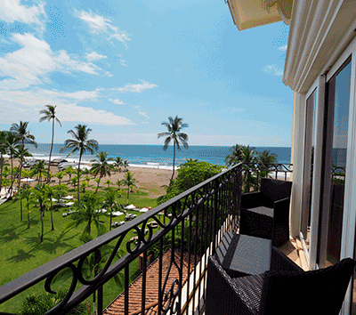 Luxury Beahfront Condo in Jaco