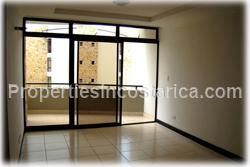 Avalon complex, large pool,