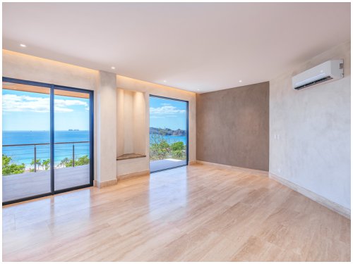 flamingo luxury beach house