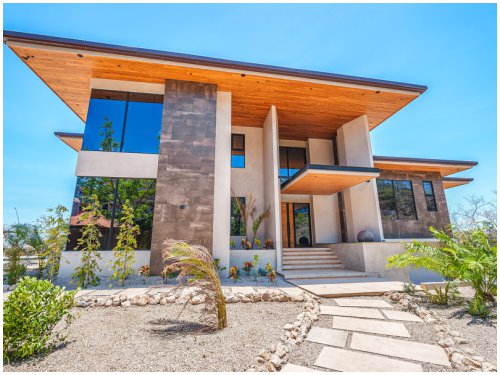 flamingo luxury beach house