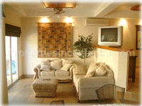 Fully furnished home with pool in Tamarindo just 100 yards from the beach