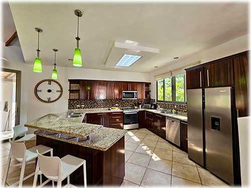 casa, house, pool, gazebo, detached, villa, gated community, turn key investment, investment property, golf view, bungalow