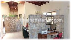 Costa Rica real estate, Los Reyes Alajuela, Los Reyes rentals, homes for rent, country style house, golf community, golf course