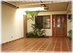 Mountain Views, home in the city, house for sale in rohrmoser, excelent location, costa rica real estate