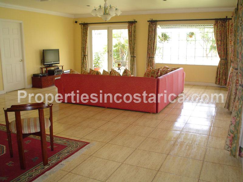 Large Home for Rent in Heredia, ID CODE 2189