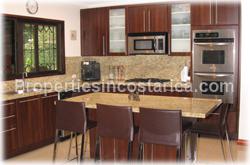 Golf community home, Cariari for sale, Cariari golf neighborhood, Cariari real estate, 5 bedroom, family home, gardens, fountains, ample, spacious, security, internet, privacy, international schools, 1451