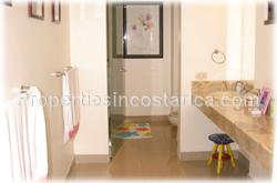 Golf community home, Cariari for sale, Cariari golf neighborhood, Cariari real estate, 5 bedroom, family home, gardens, fountains, ample, spacious, security, internet, privacy, international schools, 1451