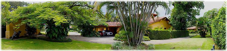 house for rent, private pool,amenities,  peaceful home, residence in Los Laureles, Escazu Home for rent, tenis court, guest house