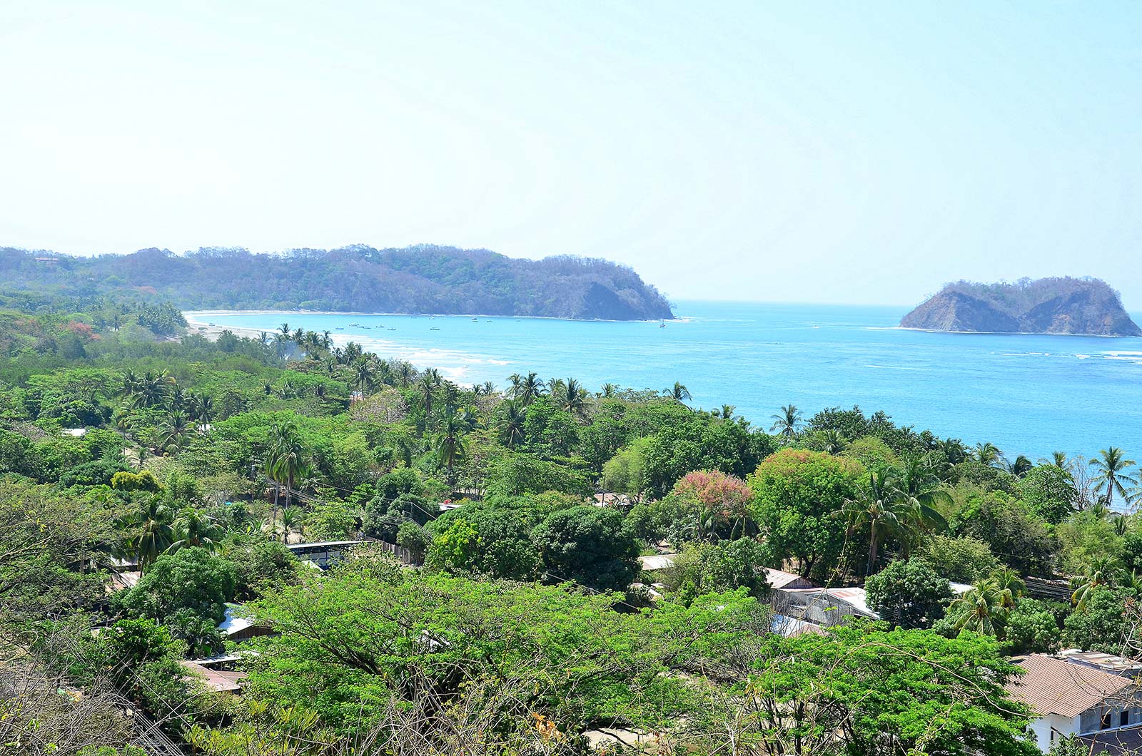 You are looking at what is probably THE BEST ocean view property in the Samara area!
