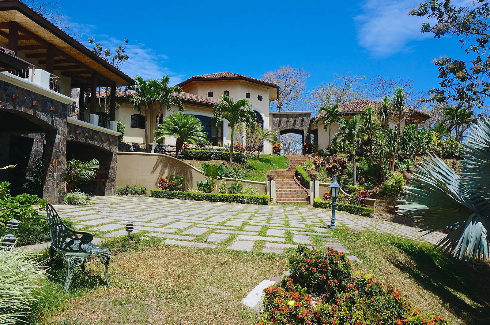 Costa Rica, luxury, masterpiece, home, for sale, 50 cents on the dollar, opportunity price, estate, Ciudad Colon, Rodeo, Real Estate, University for Peace