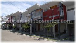 Santa Ana town home, for sale, real estate, gated community, private, security, location, acccess, malls, supermarkets, 1669