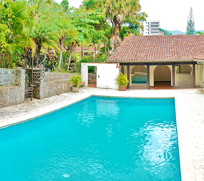 FIRE SALE! STUNNING PROPERTY to sell as quickly as possible!