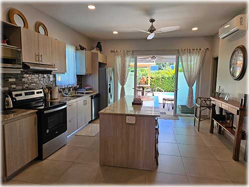 tambor real estate, puntarenas, beach, villas, beachfront properties, ocean views, private pool