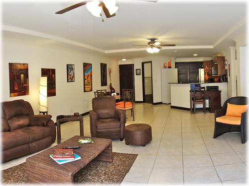 Santa Ana, Real Estate, Condo, for sale, with swimming pool, tennis courts, gym, gymnasium