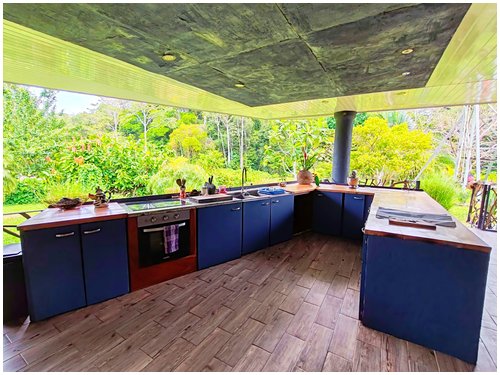 self-sufficient farm with aquaculture Costa Rica, tropical fruit orchard property Costa Rica, food production property Costa Rica,