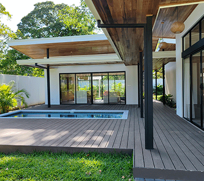 Contemporary 2 bdr house in a exclusive neighborhood