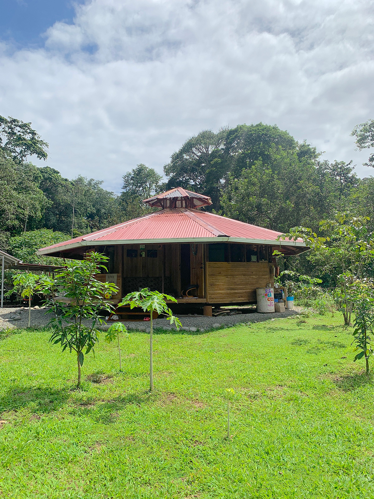 Punta Uva Country Living with Creek just 1 mile from the Beach