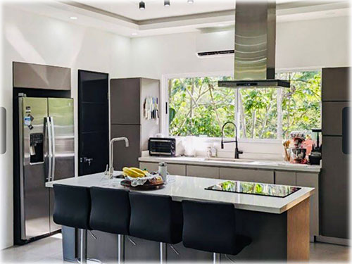 punta leona, jaco, central pacific, for sale, oasis, privacy, for sale