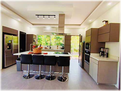 punta leona, jaco, central pacific, for sale, oasis, privacy, for sale