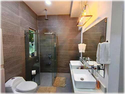 punta leona, jaco, central pacific, for sale, oasis, privacy, for sale