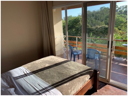 Sol y Mar Sunrise Retreat near Dominical, Sunset bedroom