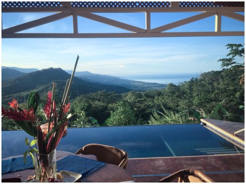 Sol y Mar Sunrise Retreat near Dominical, garden flowers and ocean view