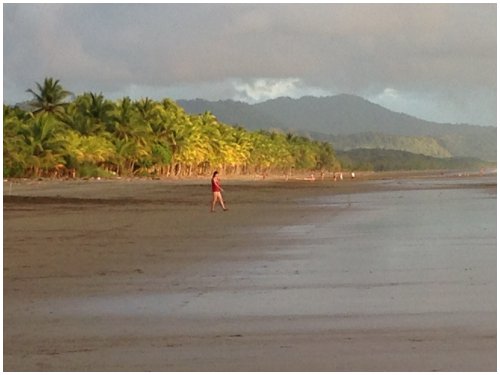 Sol y Mar Sunrise Retreat near Dominical, nearby beach near Dominical