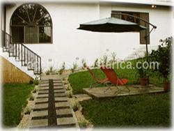 Costa Rica Escazu homes, vacation homes in Escazu, short term rentals, Escazu real estate, Escazu large homes for rent, vacation rentals, Multiplaza, CIMA, shopping, restaurants