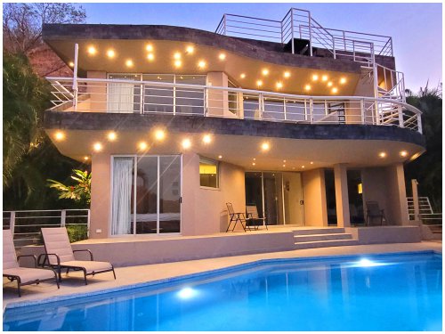 flamingo beach house