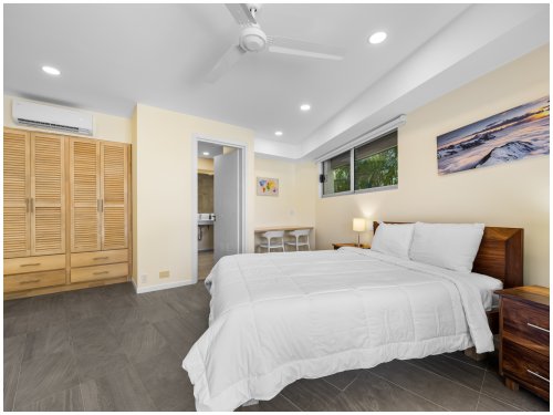 flamingo beach house