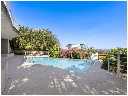 flamingo beach house