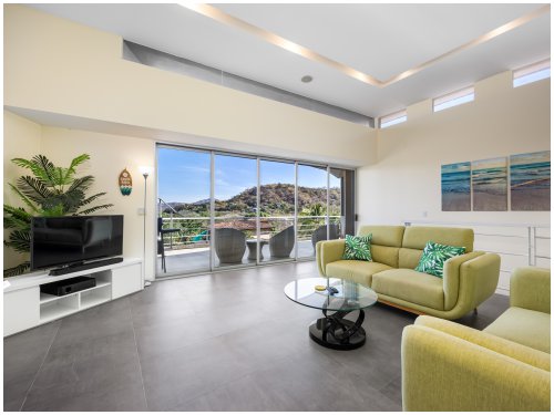 flamingo beach house