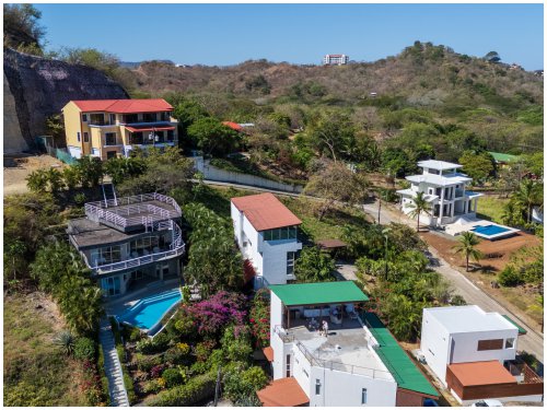 flamingo beach house