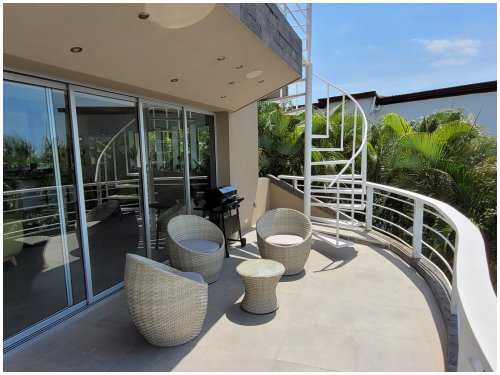 flamingo beach house